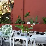 Juli Apartament *